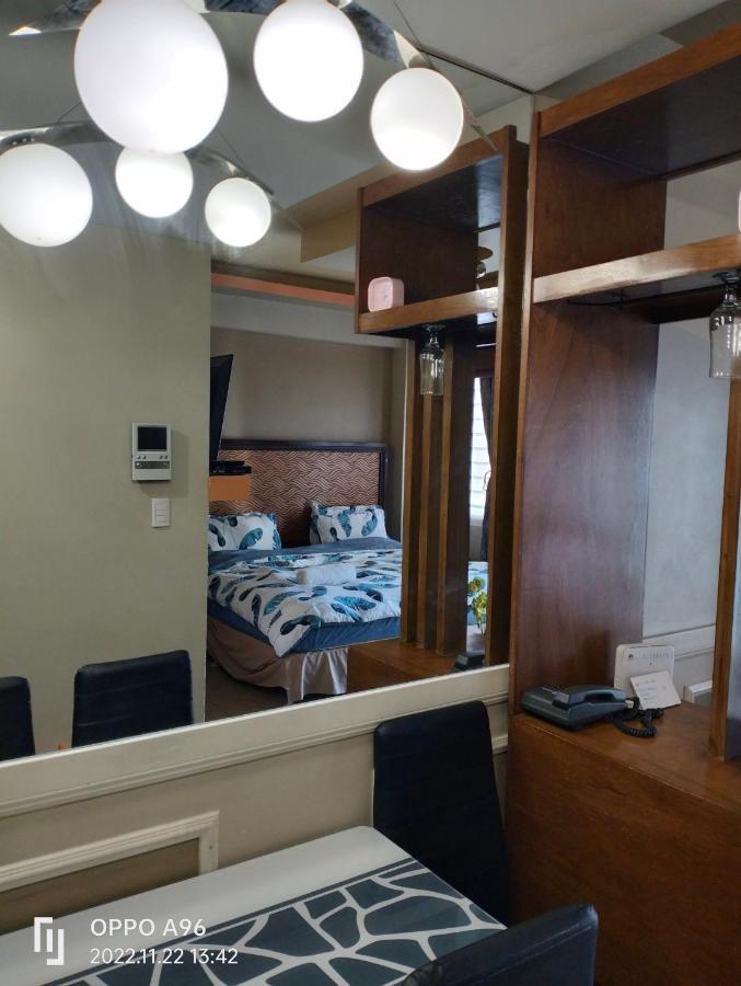 Pasay Condotel Near Resorts World & Airport Esterno foto