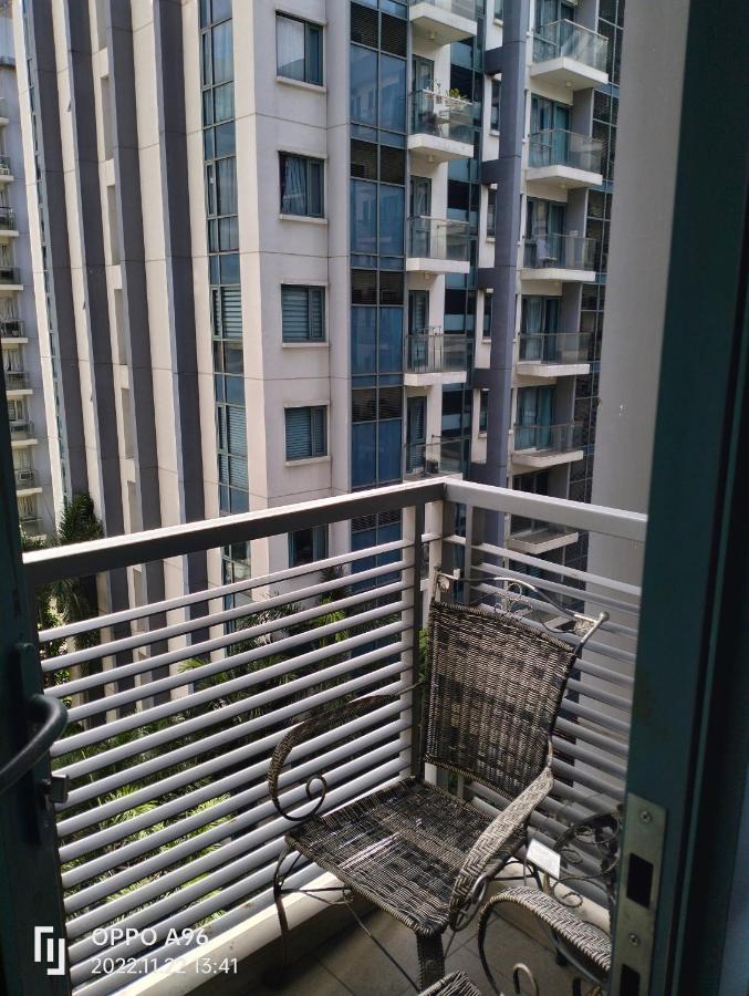 Pasay Condotel Near Resorts World & Airport Esterno foto
